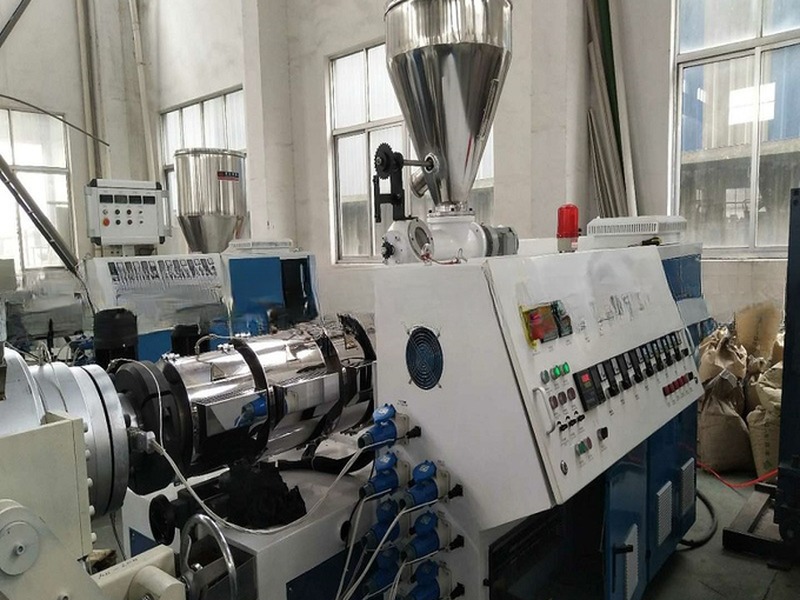 High Efficiency Automatic HDPE Pipe Extruder Machine