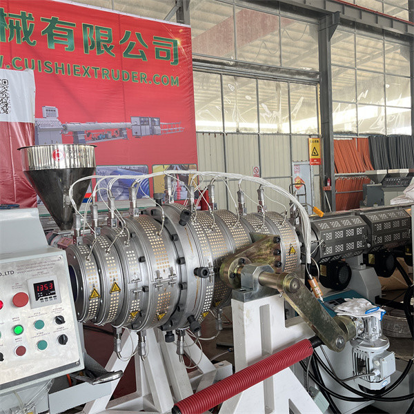 Single Screw HDPE PPR PP PE Plastic Pipe Extrusion Line For 20-110mm