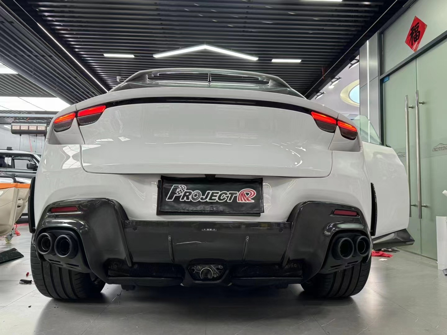 Carbon Ferrari Purosangue Body Kit OEM Custom Front Diffuser Wide Body