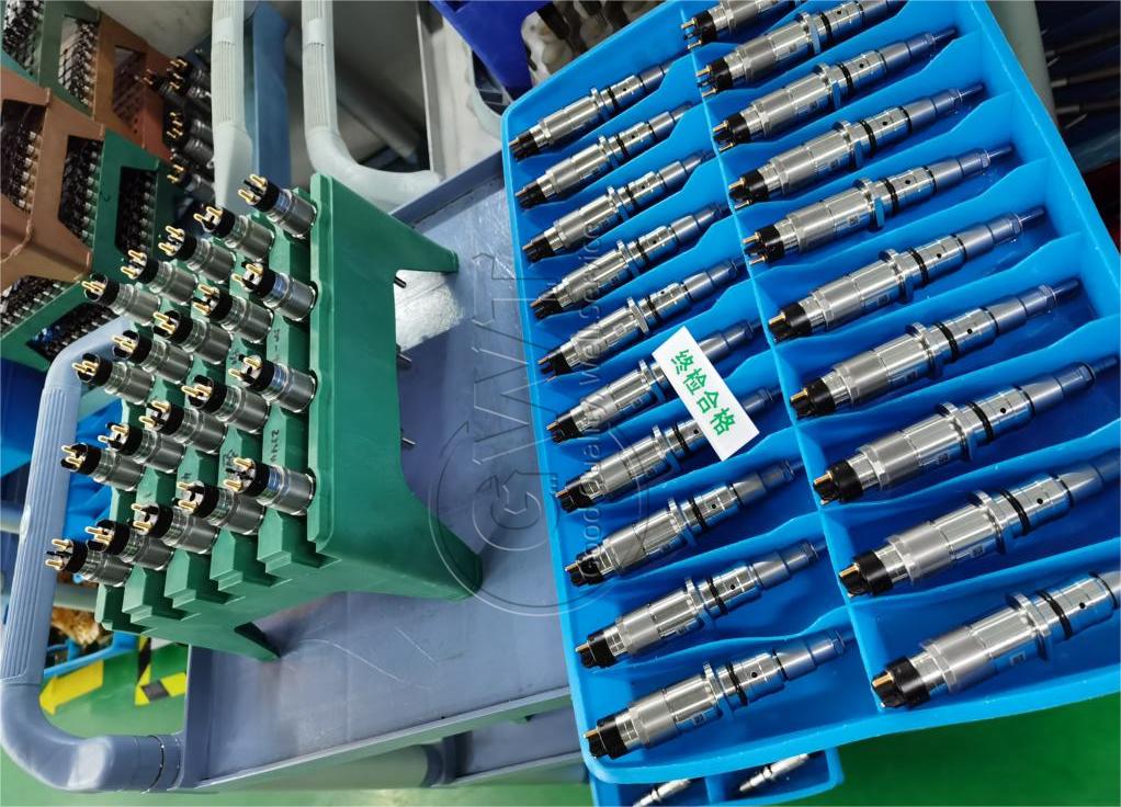 0445110768 BOSCH Diesel Fuel Injectors Nozzle For Weichai Yuchai Bus