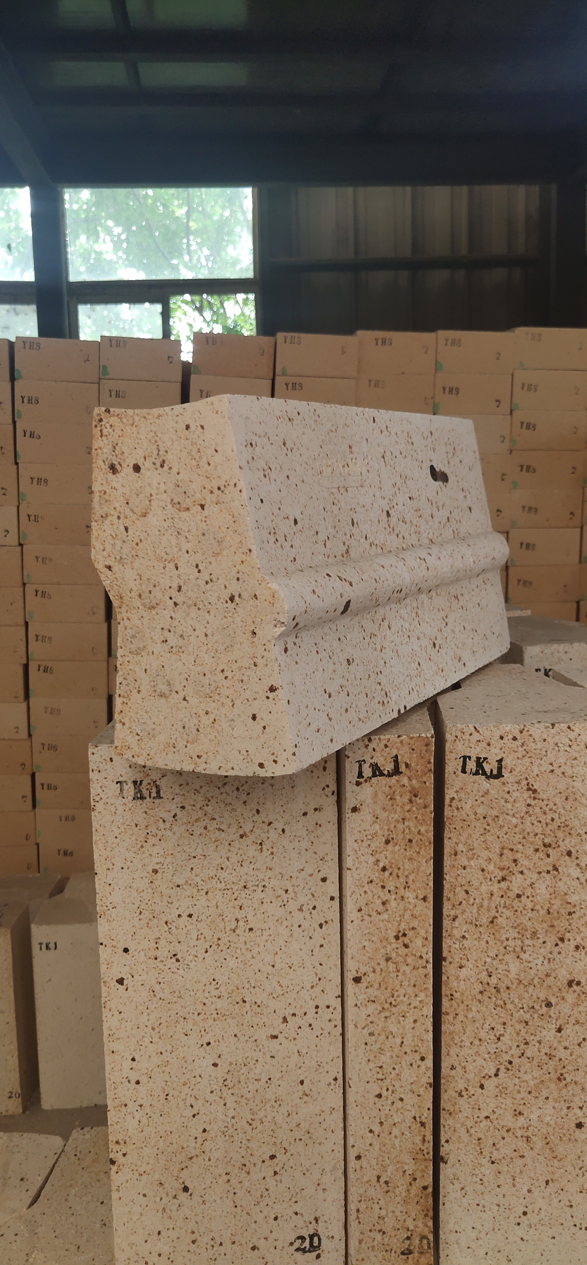 Direct selling OEM Corundum Mullite Brick Insulating Mullite Refractory Firebrick