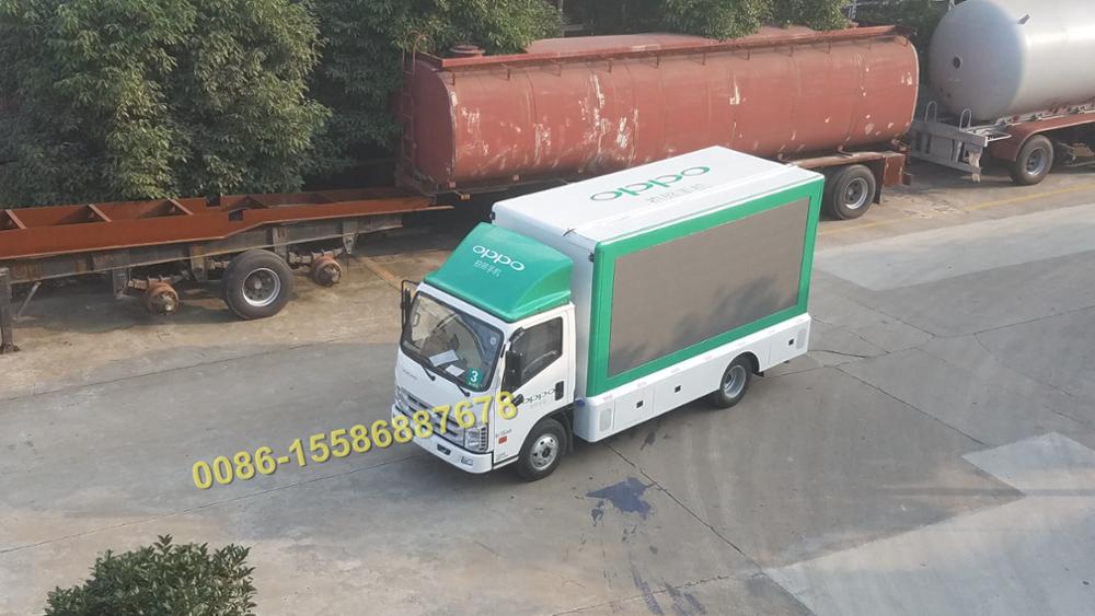 OPPO Advertising Truck FORLAND 4*2 P8 Led Mobile Advertising Trucks for Sale