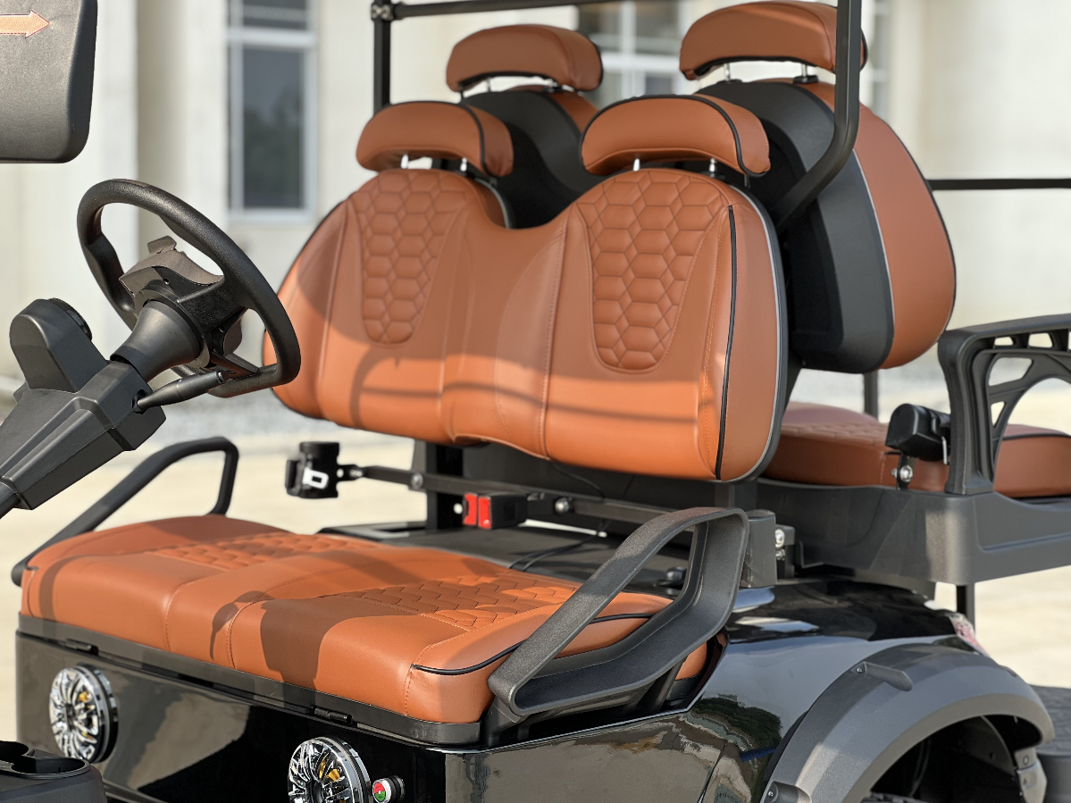 Outdoor Playground Electric Golf Cart Chinese 4 Passenger Hunting Buggy with Custom Body and Lifted Design