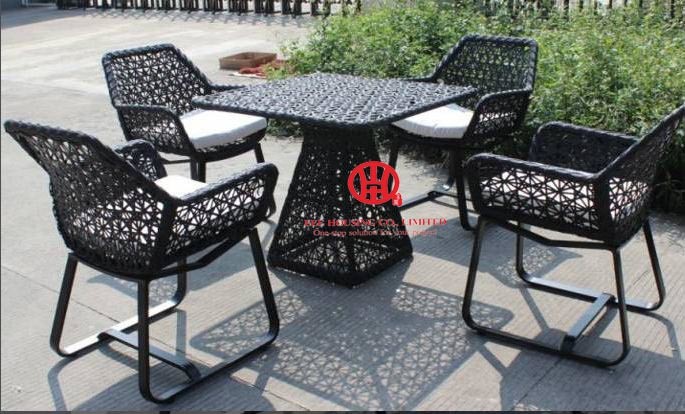 Exported Furniture Dining Room Rattan Table And Chair