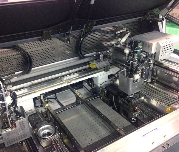 Hitachi GXH-1S Modular SMT Pick And Place Machine