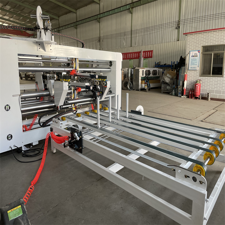 Maximum 2000mm Height Double Servo Stitching Machine for Custom Logo Carton Stitching