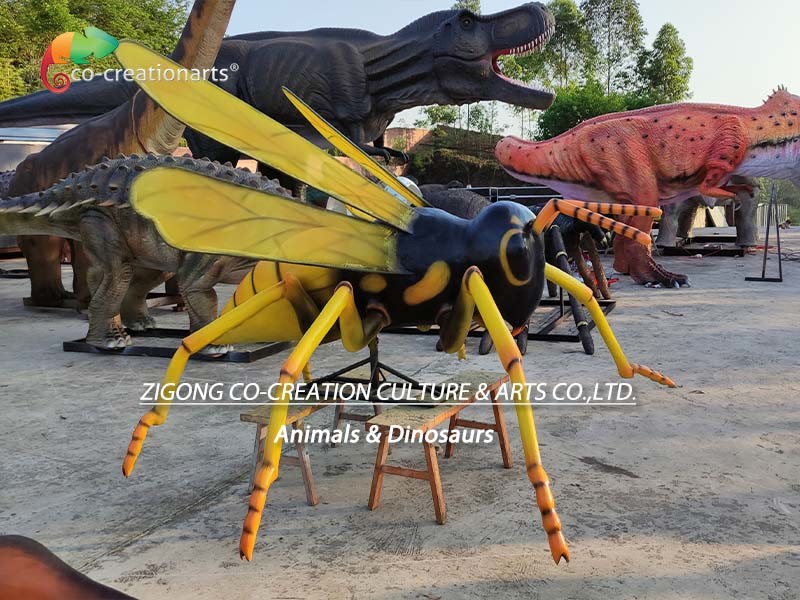 Waterproof Giant Animatronic Insects Realistic Insects For Botanical Exhibition