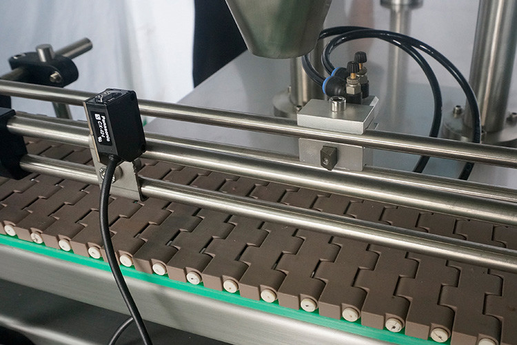High Efficient Capsule Counting Machine With Automatic 20-80 Bottles/min