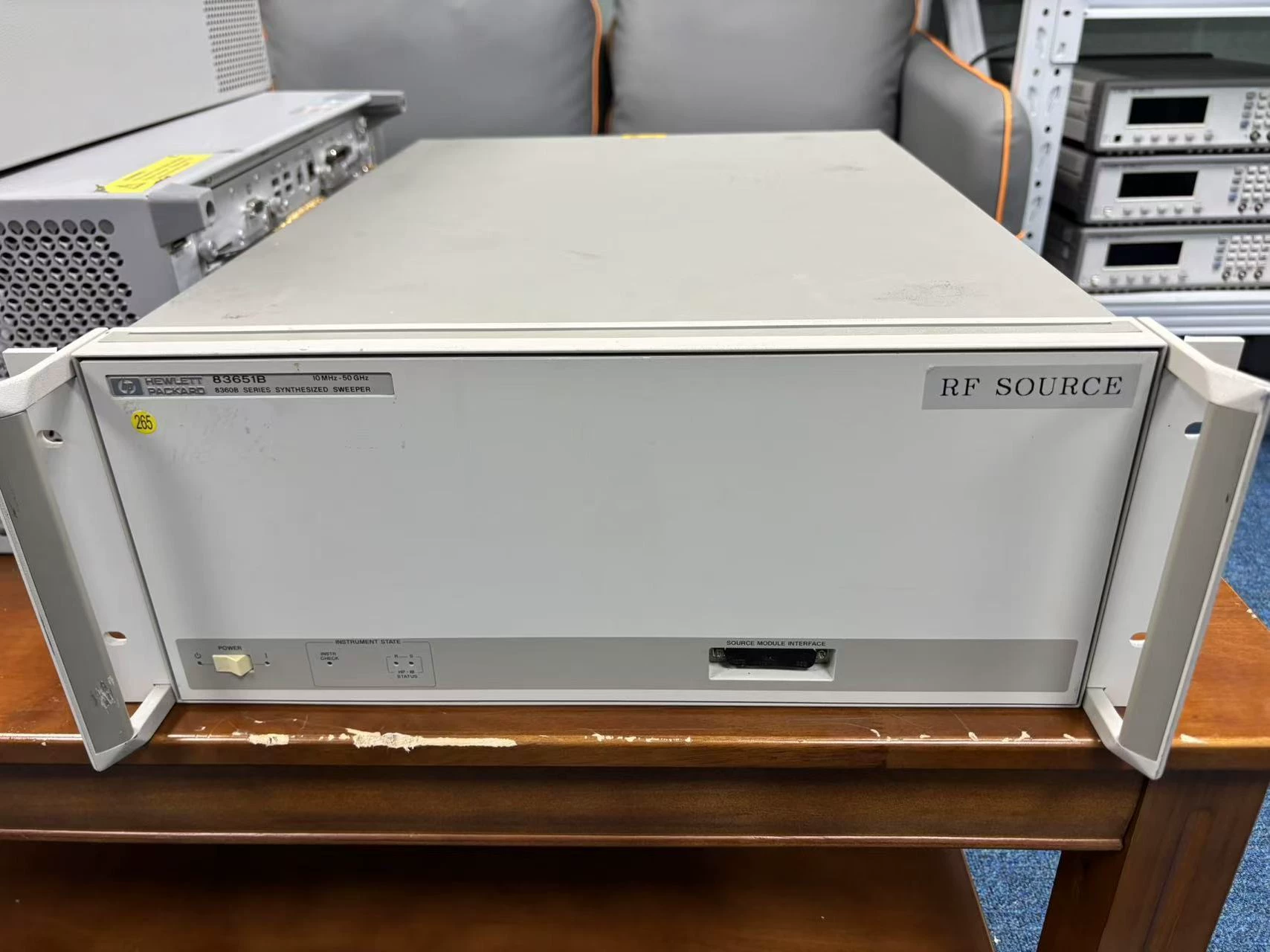 Agilent 83651B RF Signal Generator 2 GHz – 50 GHz High Purity Synthesized Swept