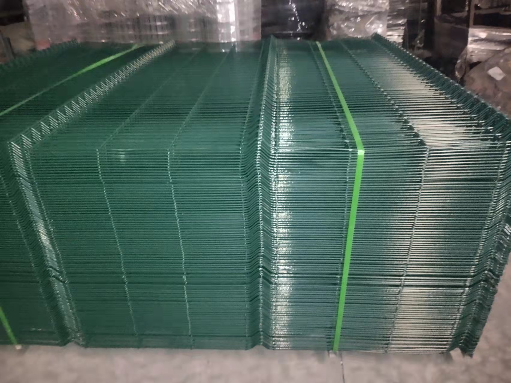 curved mesh fence panels