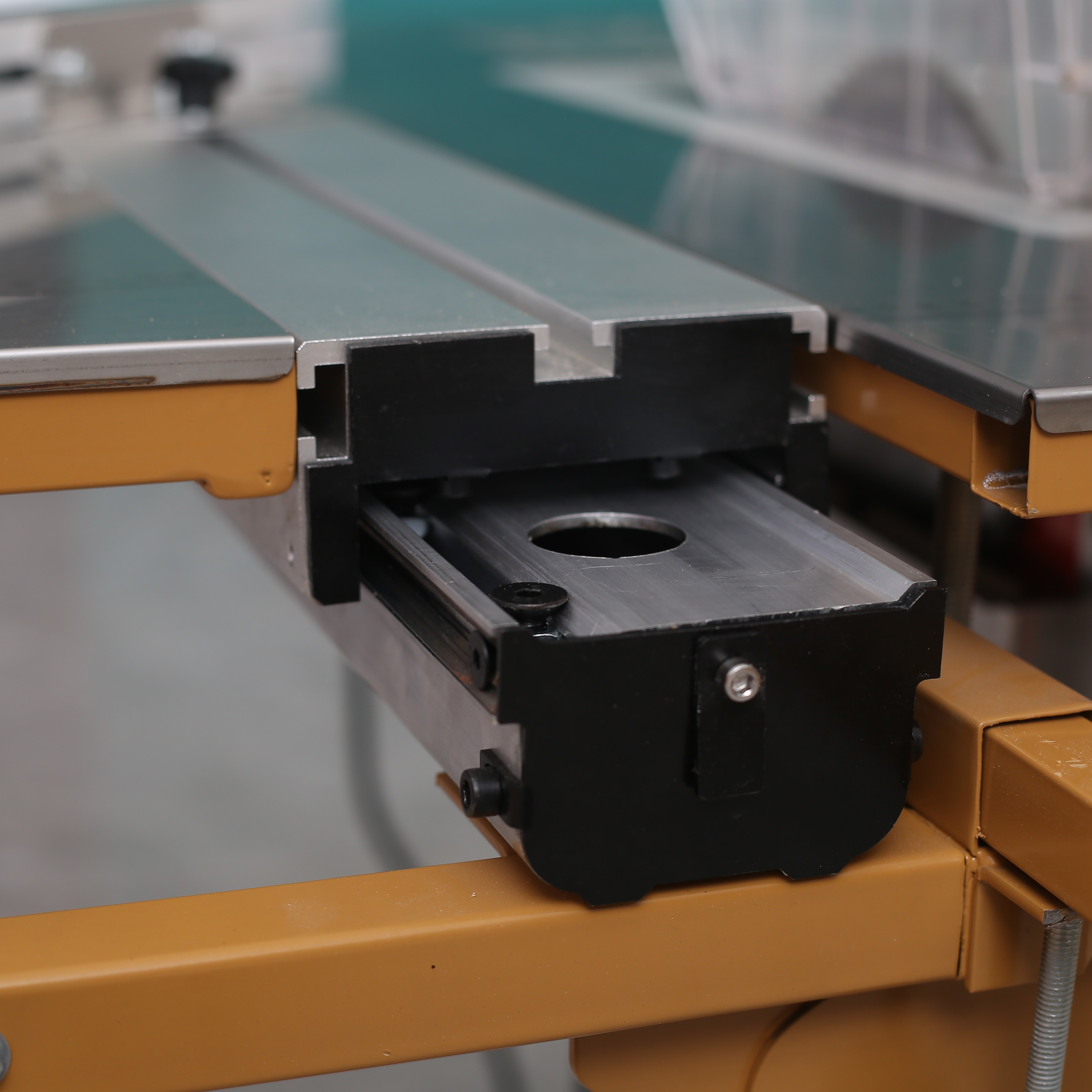 Small Lightweight Collapsible Plywood Panel Saw With Dust Free