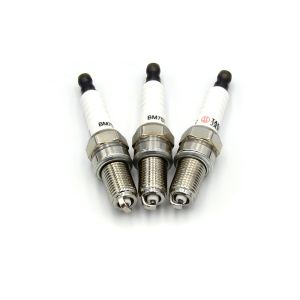 Generator Igniton Spark Parts Spark Plug BM7STC Replace NGK 748 BPM7A Spark Plug