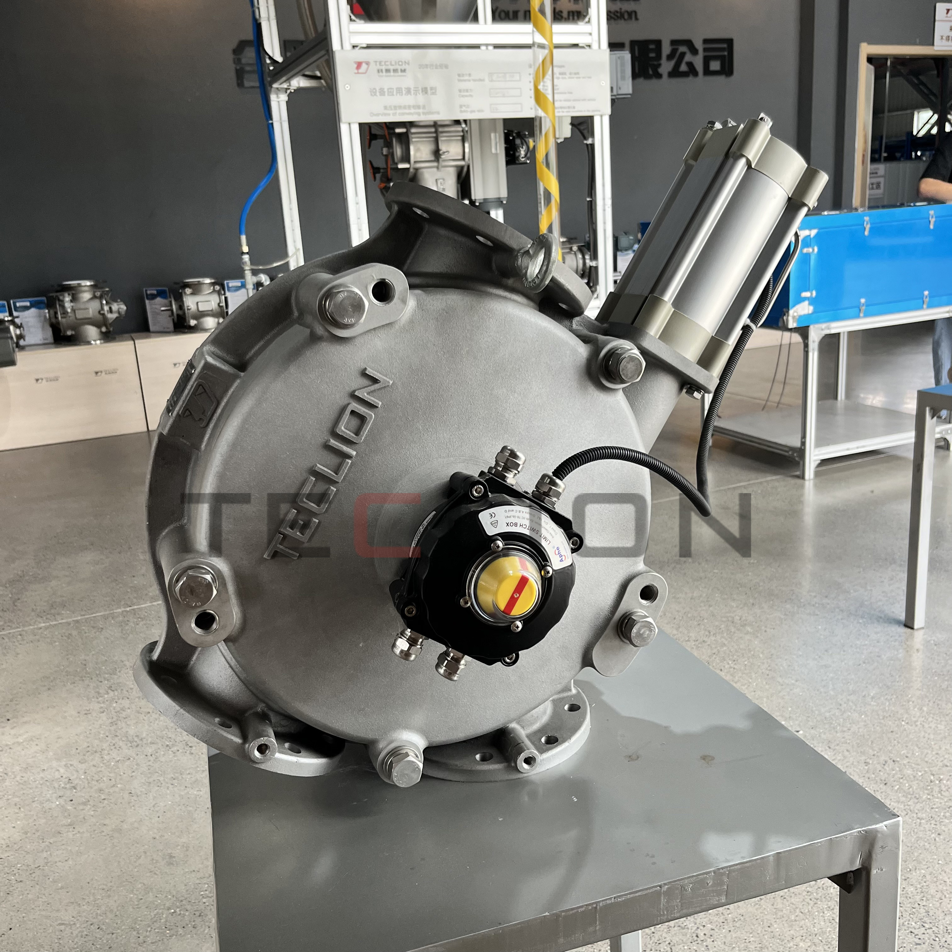 Unlock efficient fluid control: full bore, no dead corners, dual channel directional valve