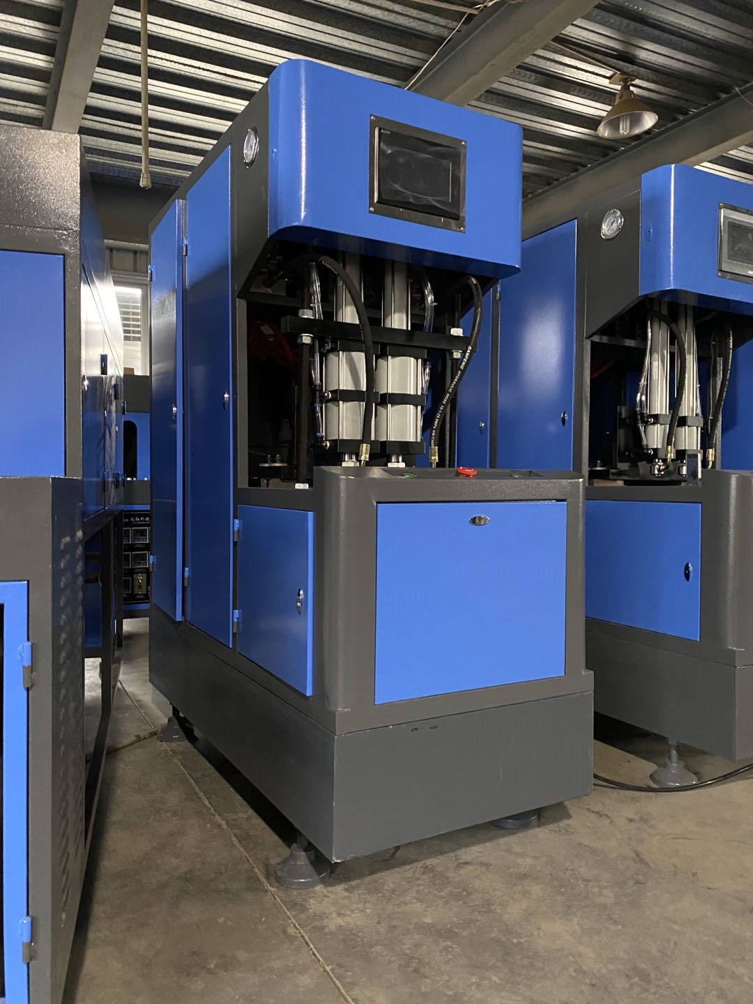 2022 LG2B-6L Plastic Juce Bottle Making Machine with Measurement of Heater 2180x600x1380 mm