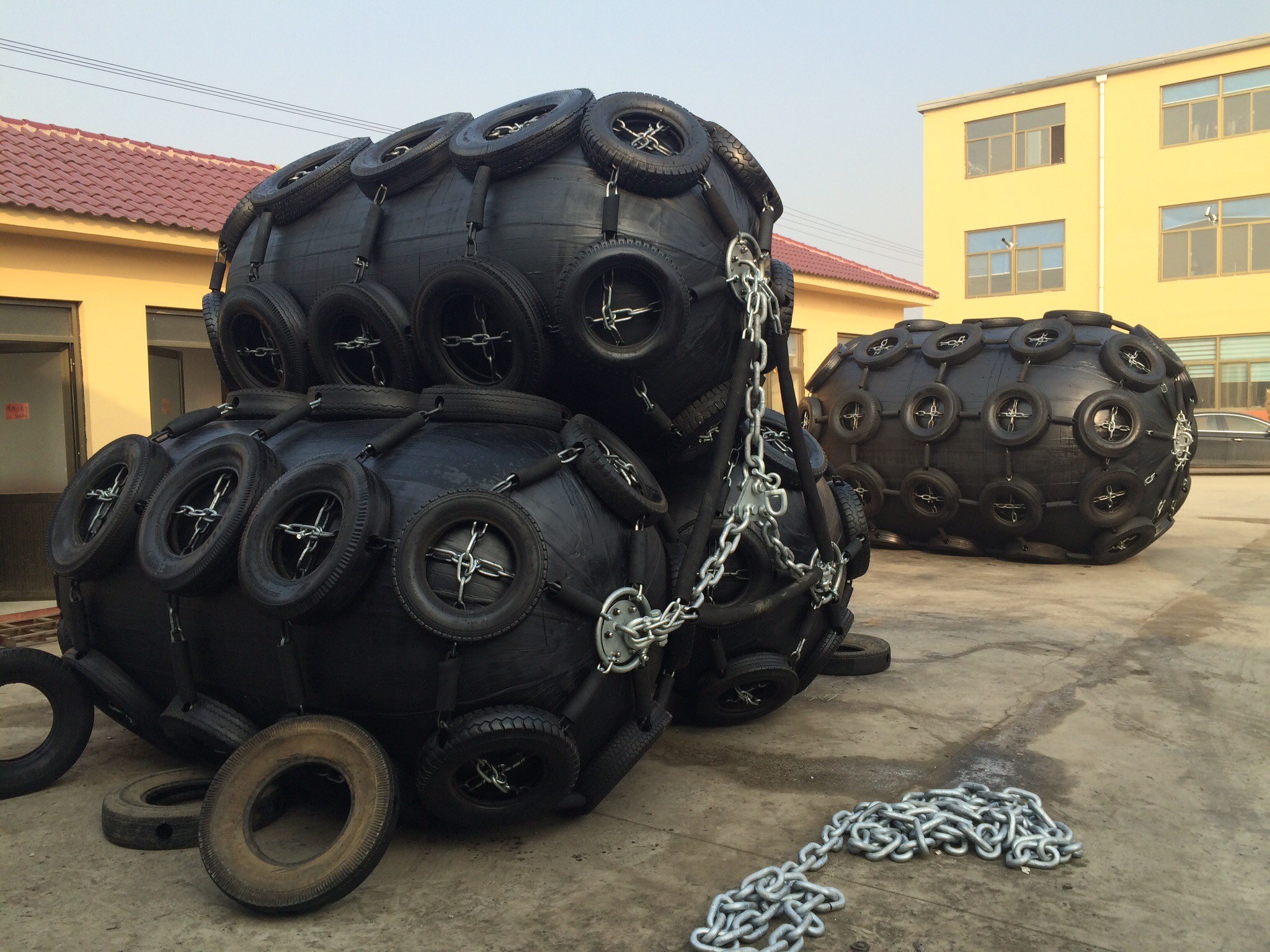Large Yokohama Pneumatic Fender Natural Rubber Safety Valve Boat Mooring Fenders