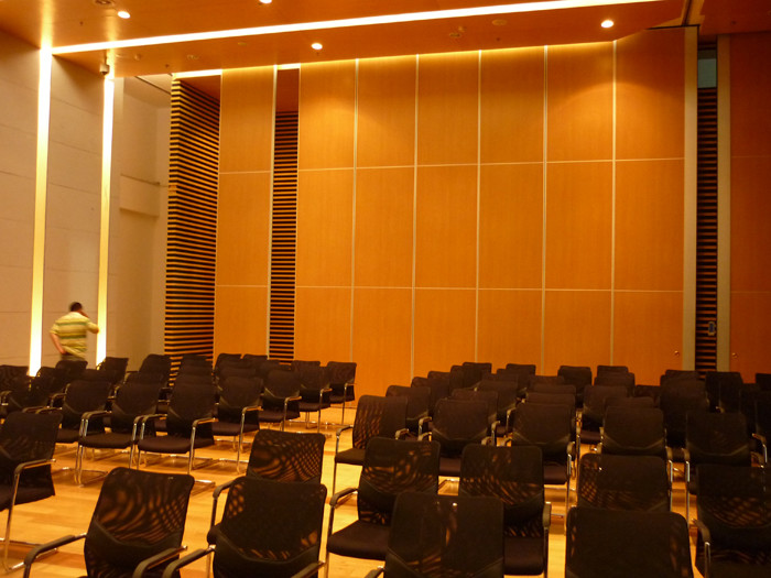 Easy Installation Wood folding Partition Wall for Function Room Opening Style