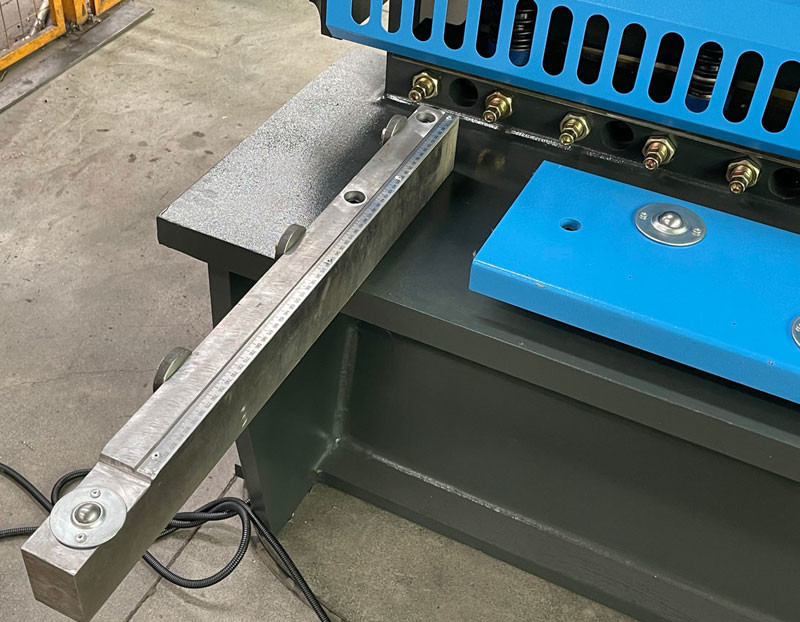 3200mm Blade Length Hydraulic Guillotine Shear CNC Cutting Cutter For Sheet Metal Fabrication