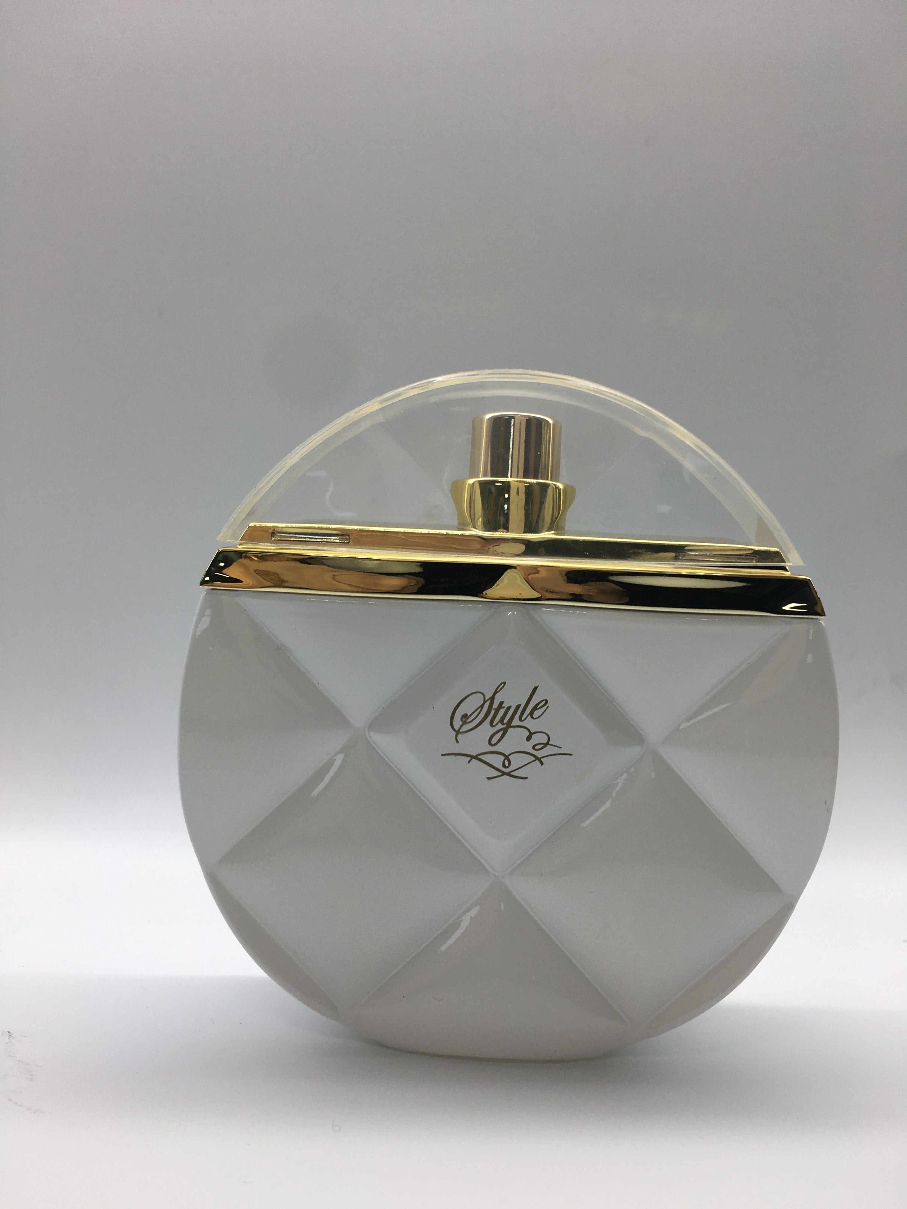 50ml 100ml Custom Glass Perfume Bottles Circle Shape Flat High End Color Lacquering