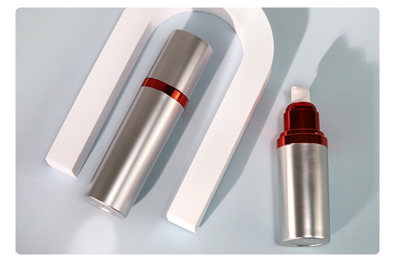 Cosmetic Empty Plastic Bottles 30 50 100 120ml Silver Pump Bottle Luxury For Skin Care