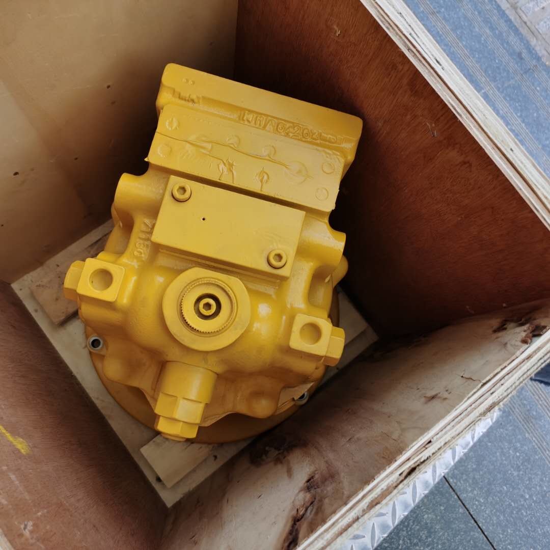 PC200-7 PC200-8 Excavator Swing Motor 706-7G-01041 Rotary Slewing Motor