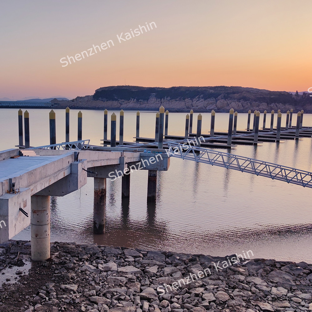Marina Floating Dock Aluminum Alloy Floating Walkway Pontoon Boat Yacht Floating Platform Floating Bridge
