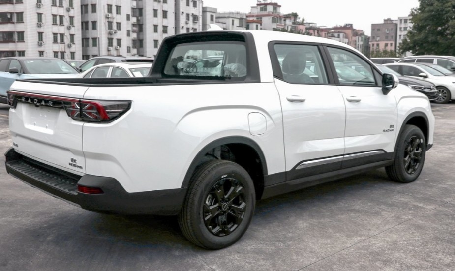 Geely Radar RD6 Electric Pickup Trunk RWD Mini Pick Up 4x4 Electric Vehicle