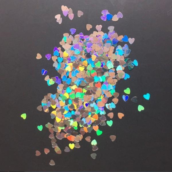 Artware Polyester and Glass Craft Supplies for Beautiful Heart-Shaped Glitter