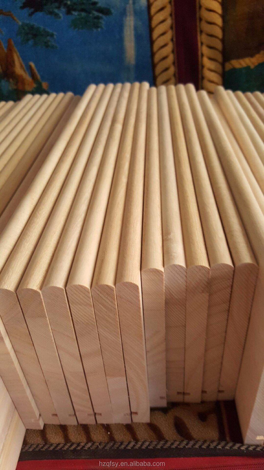Modern Design Style Pine Drawer Side Boards with -Made Pine Wood Chips