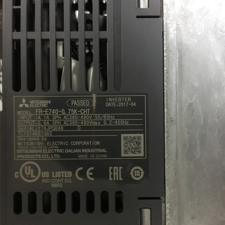 0.75KW Mitsubishi Frequency Converter FR-E740-0.75K-CHT 2.6A 3PH AC380V 50Hz