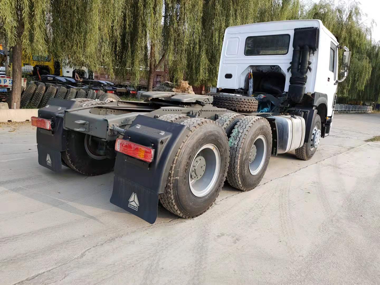 10 Wheels 6x4 Diesel Sino Howo Tractor Truck and No Touch Screen in 's International Market
