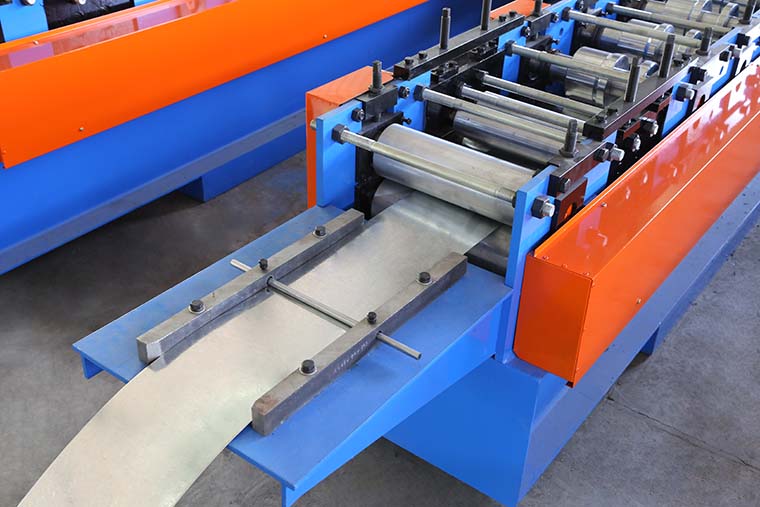 Colored Steel Door Frame Roll Forming Machine 15-20m/min 18 Months Warranty