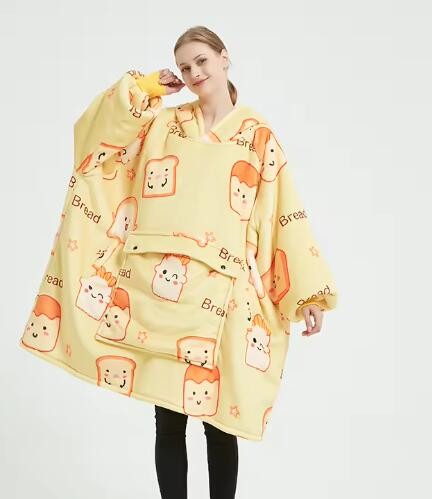 Polyester Customized Wearable Oversized Hooded Blankets Machine Washable