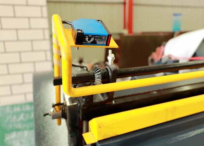 Manual Carton Box 1500 Die Cutting Machine Corrugated Board Die Cutter