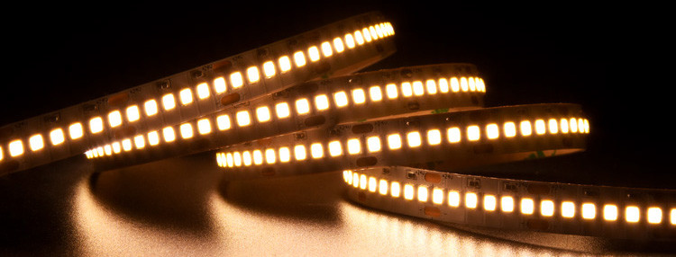 Commercial 2835 Dimmable Outdoor LED Strip Lights Waterproof Custom Installing Warm White