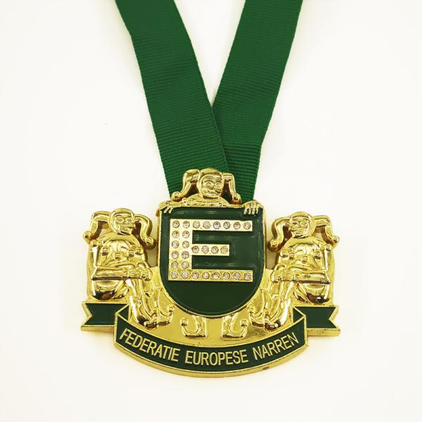 Diecasted Gold Metal Carnival Medal 3D Narren Design With Acrylic Stones And