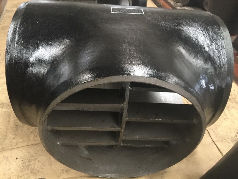 ASME B16.9 Butt Welded Barred Tee Carbon Steel Equal Reducing Tee