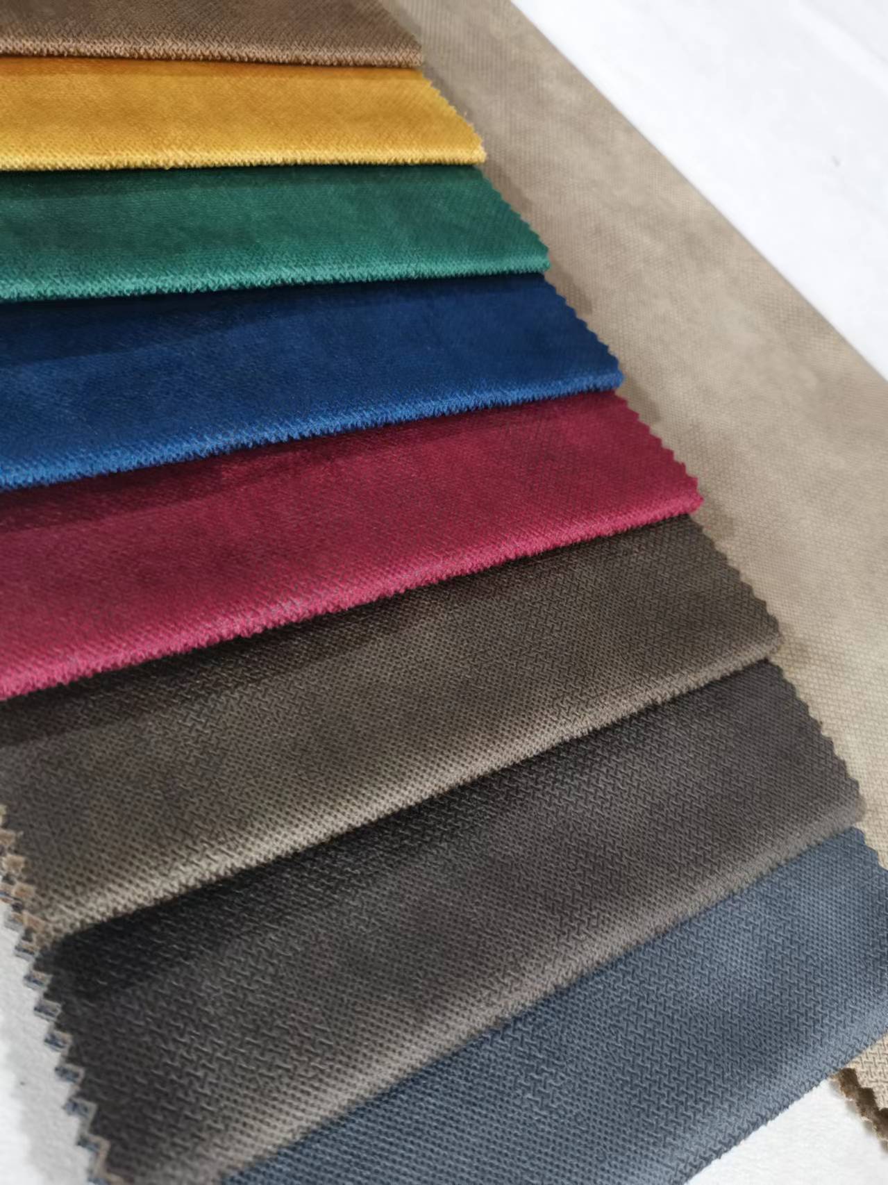 Home Tear Resistant Soft Chenille Fabric Printed Velvet Fabric Sofa Fabric Factory