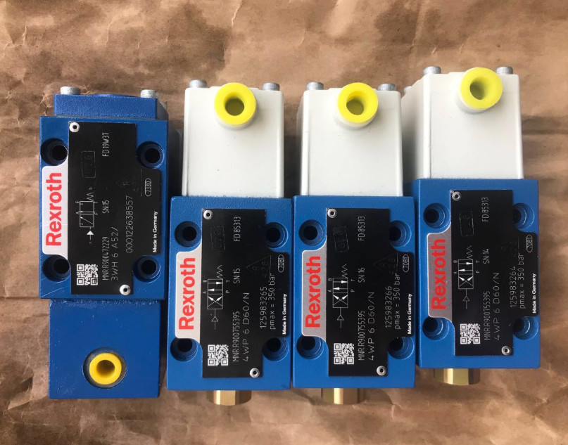 R900927230 Hydraulic Control Valve Rexroth Proportional Valve 4WREE10E75-23/G24K31/A1V