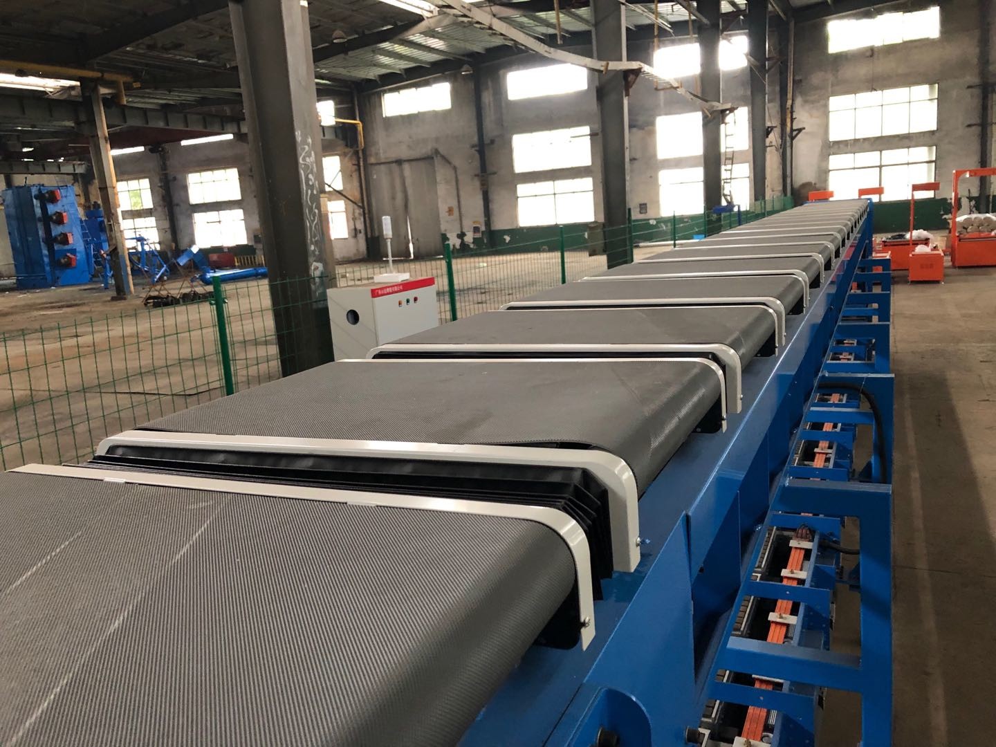 Intelligent Cross Sorter Conveyor Systems