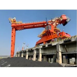 1200t/h Screw Ship Unloader Applied To Seaport