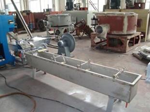 PET Bottle Flakes / Plastic Granules Machine Twin Screw Plastic Recycling