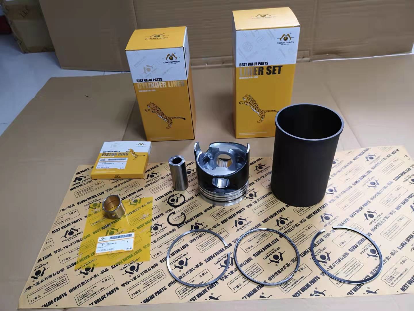 5878163170 Liner Set For ISUZU 4HG1 With Turbocharger Engine Parts Enhance Piston