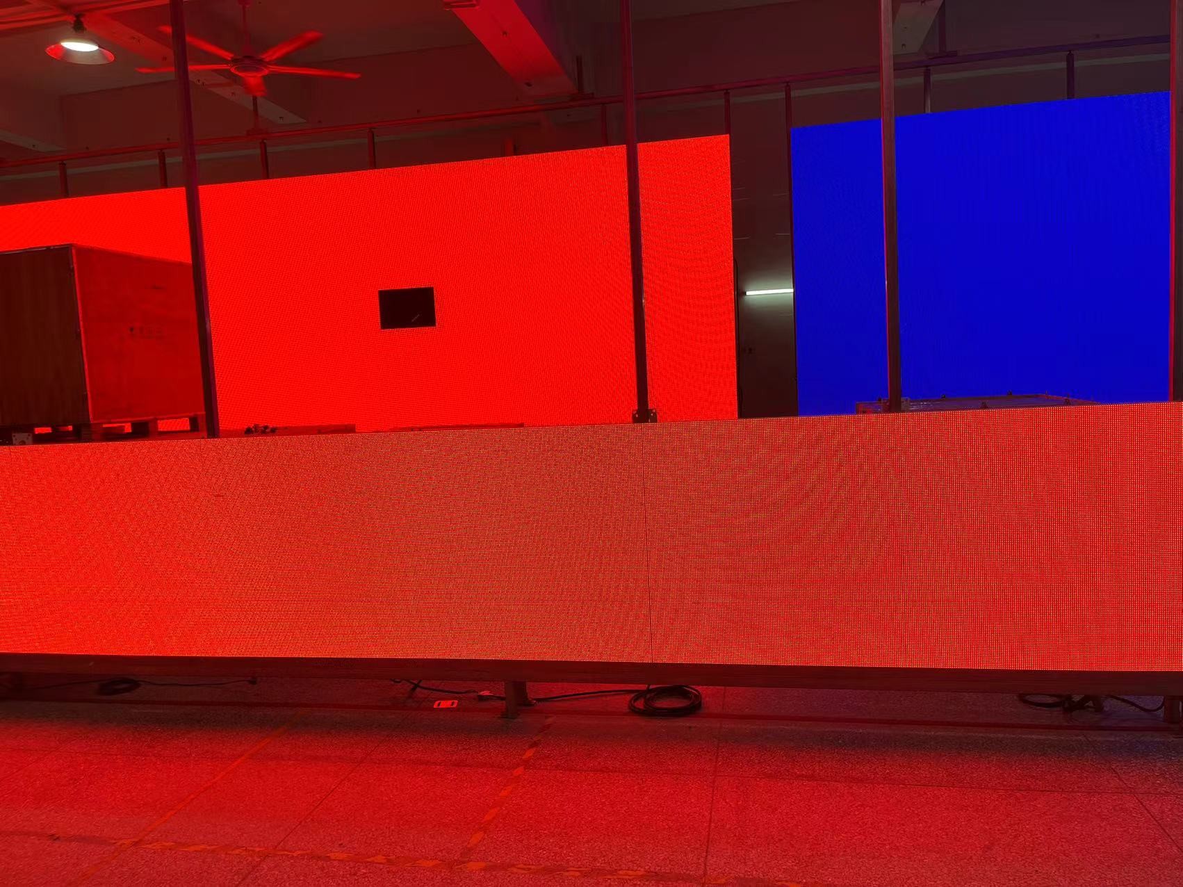 Aluminum Bottom Outdoor Fixed LED Display P5.7 High Performance Innovative Circuit Design