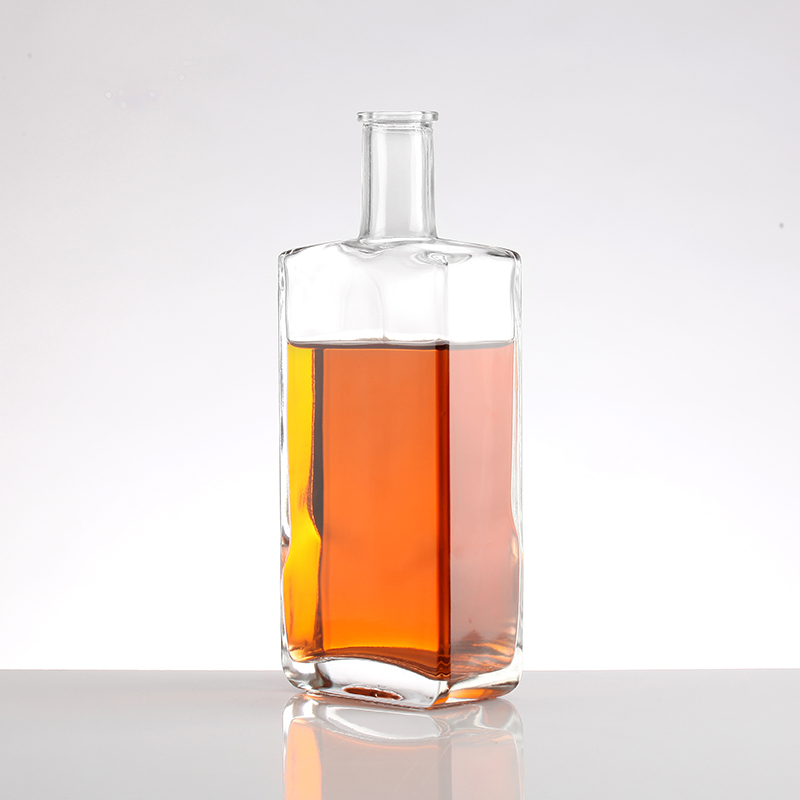 Shandong 700ml 750ml Flat Square Decal Glass Wine Bottle with Customize Sealing Type