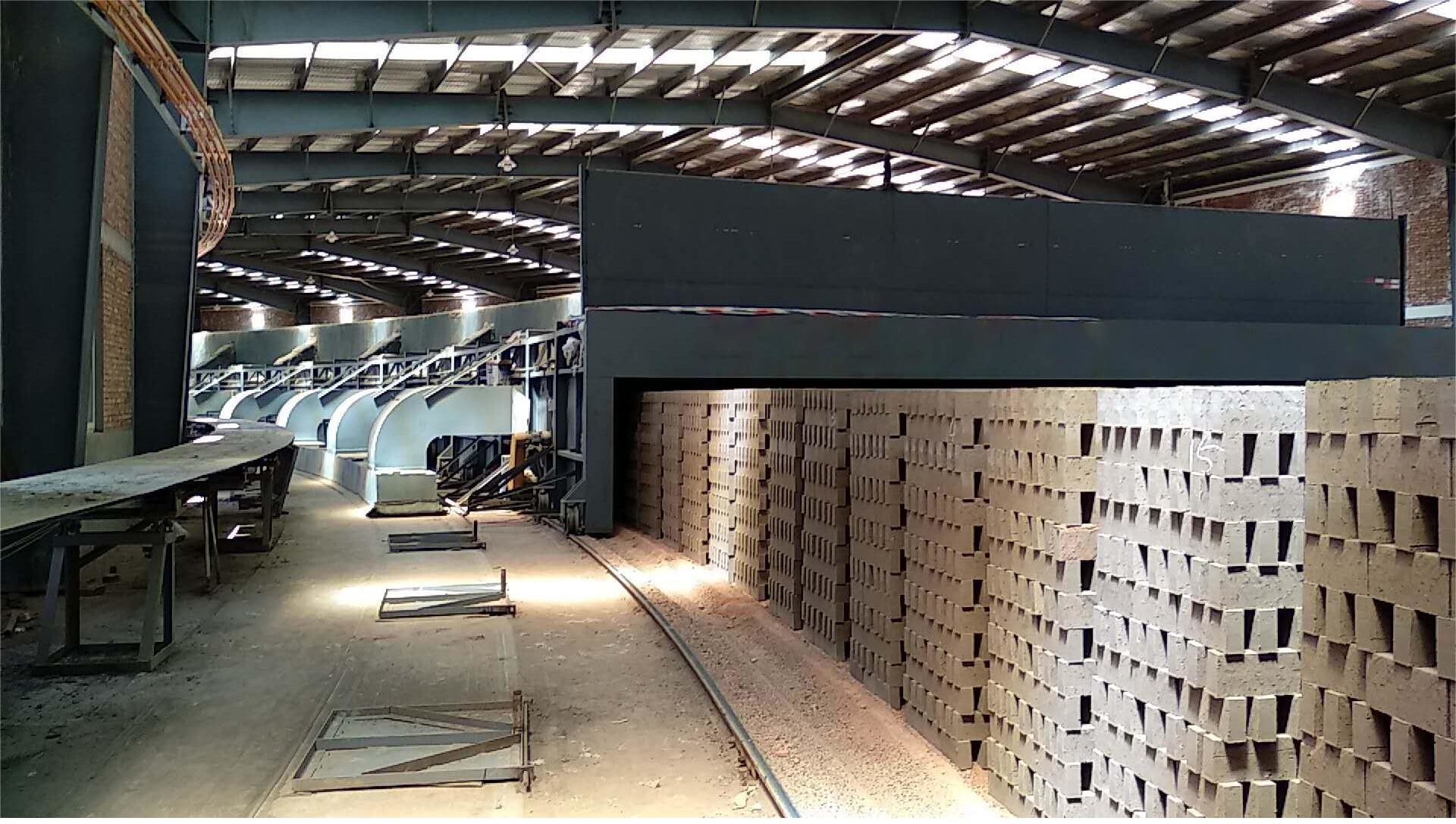 Customizable Automatic Brick Plant For Perforated Bricks With 170m Length