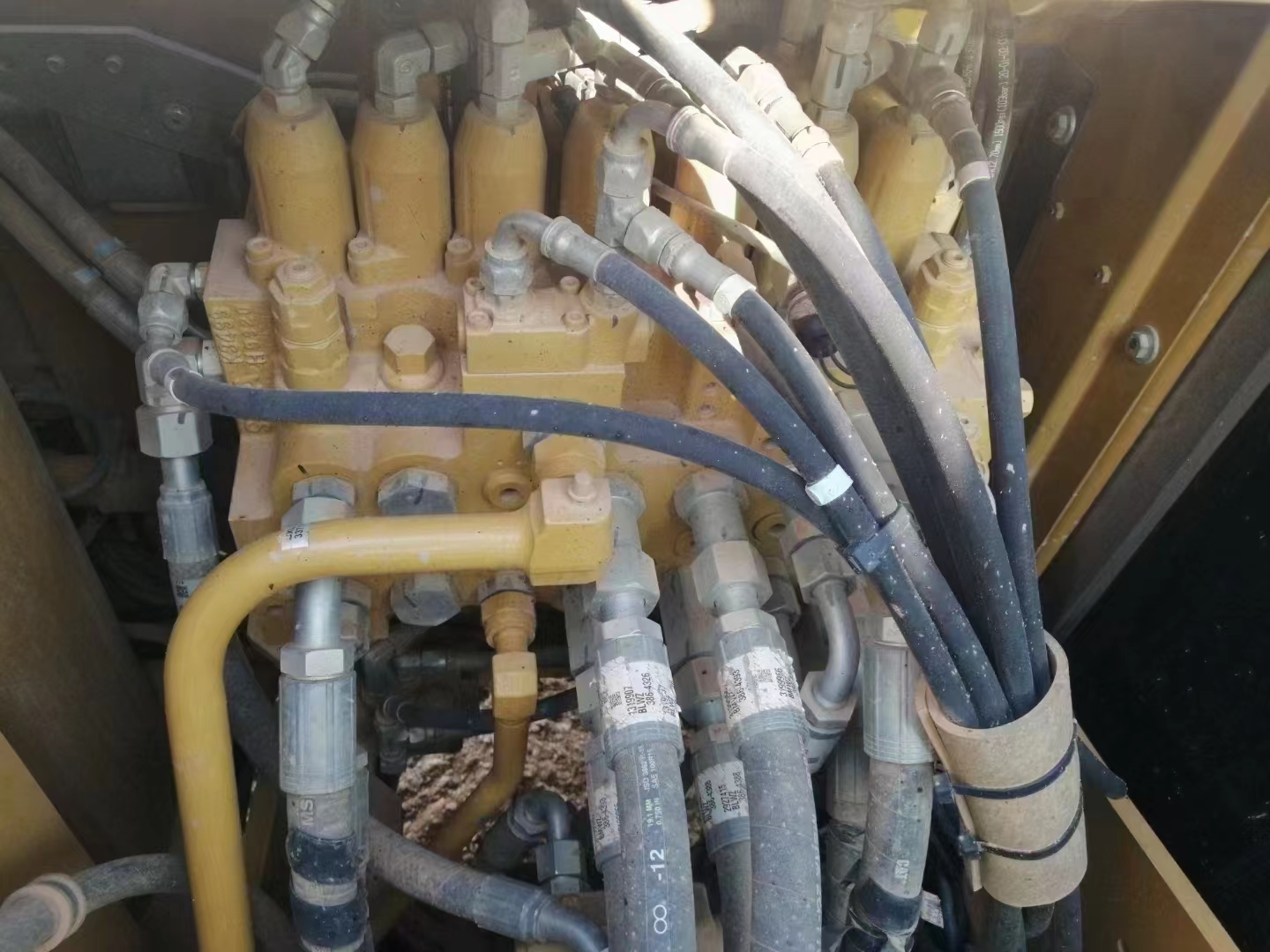 13430kg Operating Weight Cat313d Crawler Excavator with Original Hydraulic Cylinder