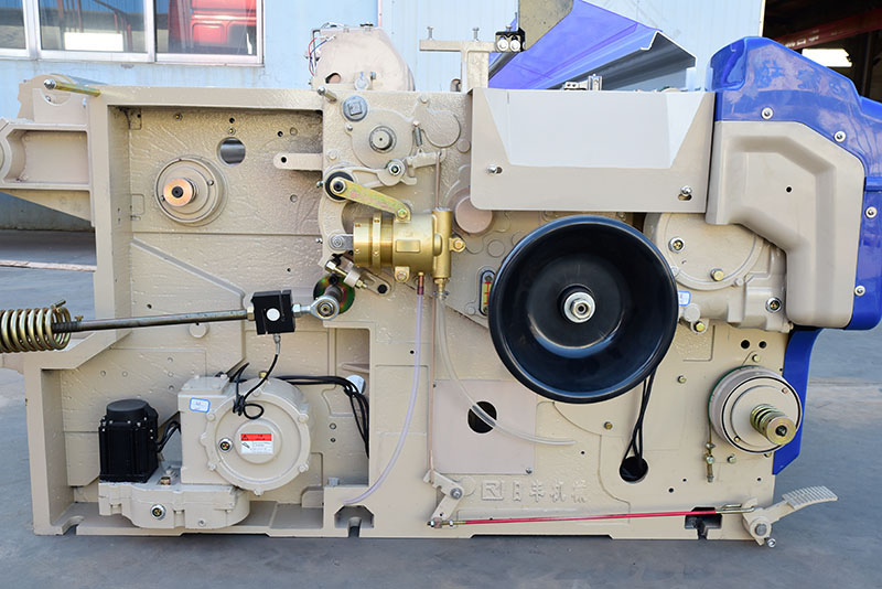 170cm Textile Air Jet Loom Speed 1000 RPM ATUFS A Machine For Weaving