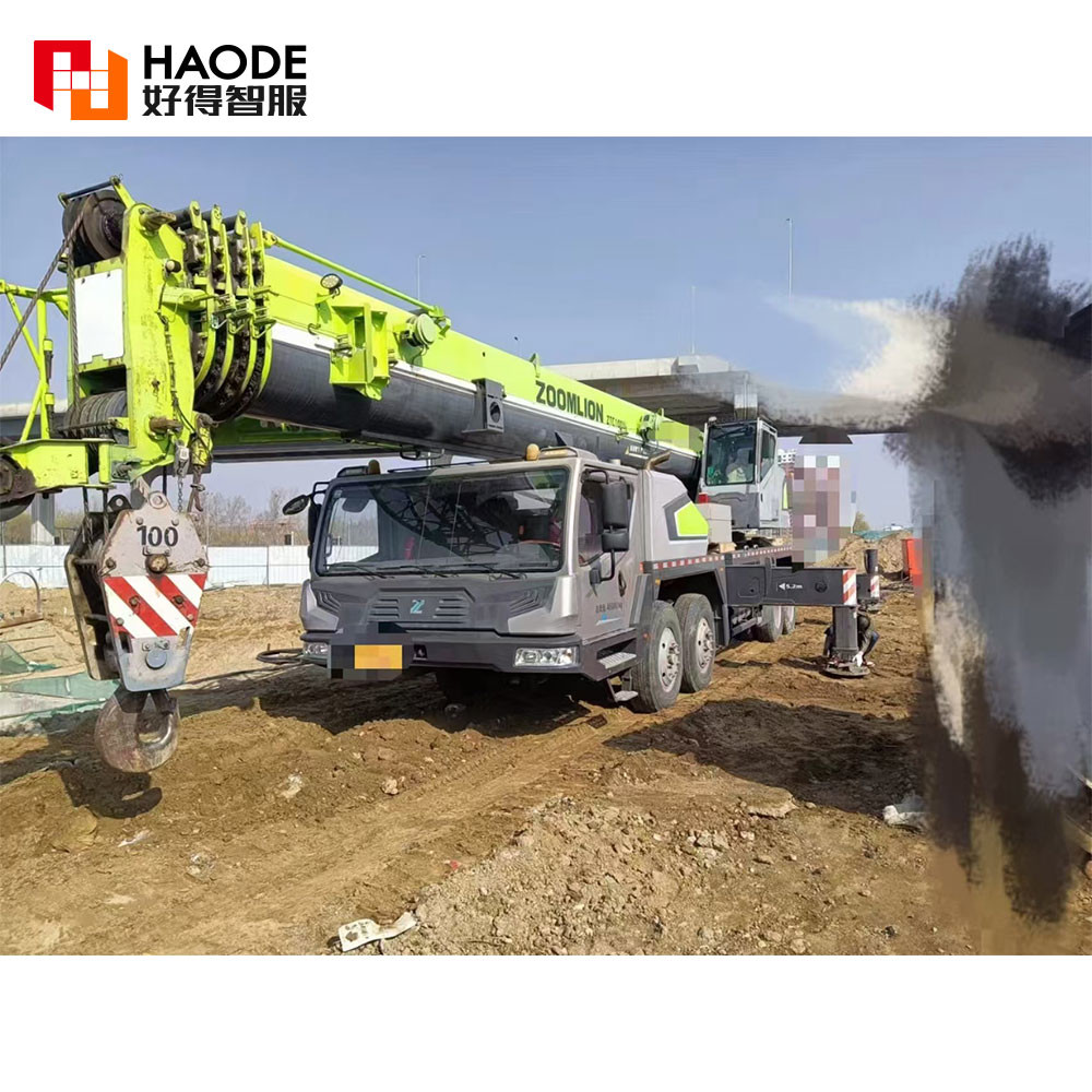 70ton Truck Crane Ztc700V in Stock Zoomlion Brand