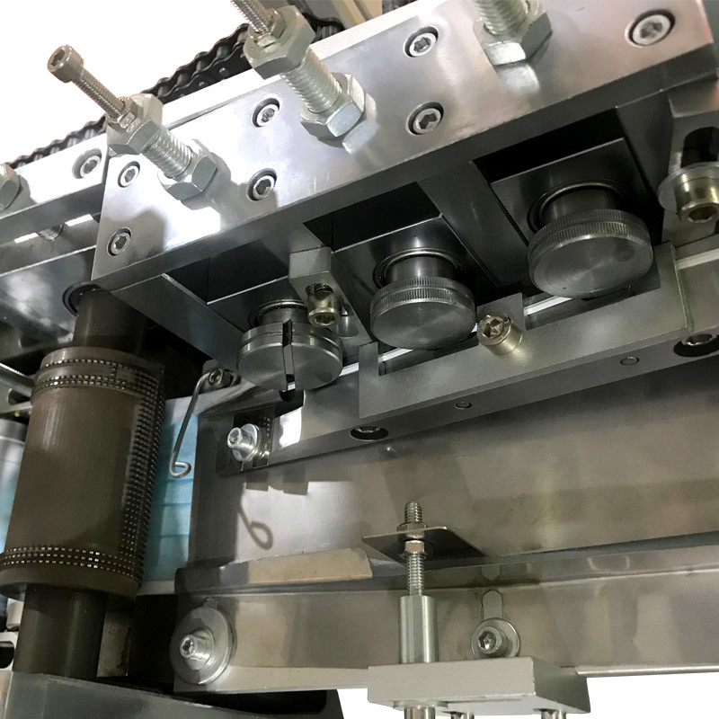 Disposable Non Woven Three Layer Mask Machine High Speed 450pcs/Min
