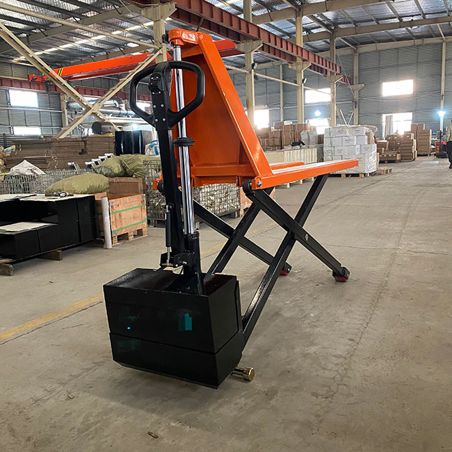 CE Manual Scissor Lift Tables Lifting Height 31.50in Scissor Lift Pallet Jack Steel Fork Length 45.28in